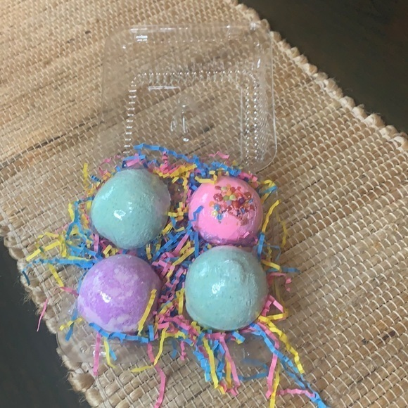 The Deep‎ South Artisan 4 Pack Assorted Bath Bombs